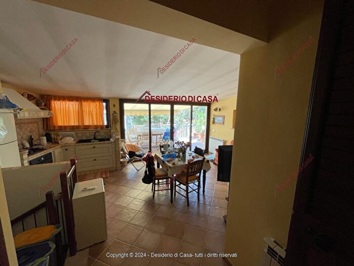 Appartamento quadrilocale in affitto in Via Piante del Principe Carini Pa Italia, Carini