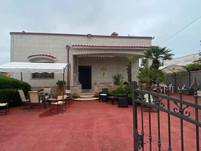Casa con 5 locali in vendita in Contrada Marchese, Manduria