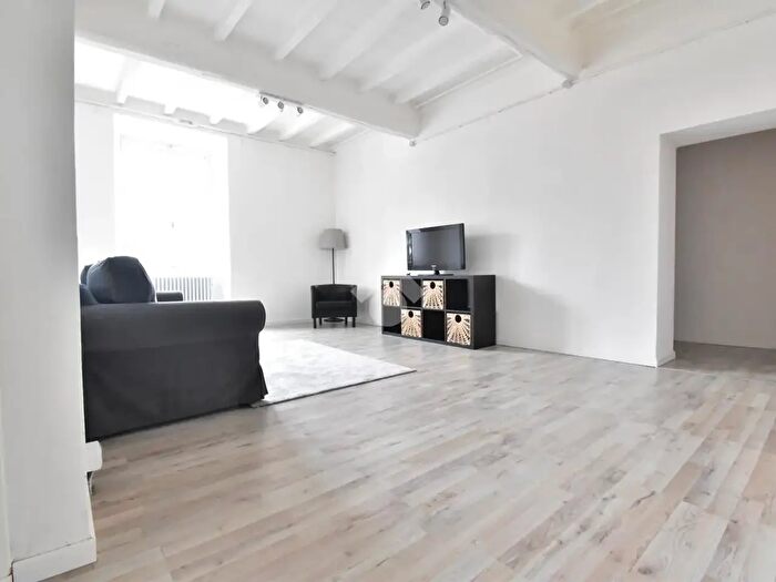 Appartamento trilocale in vendita in Via Roma, Calestano