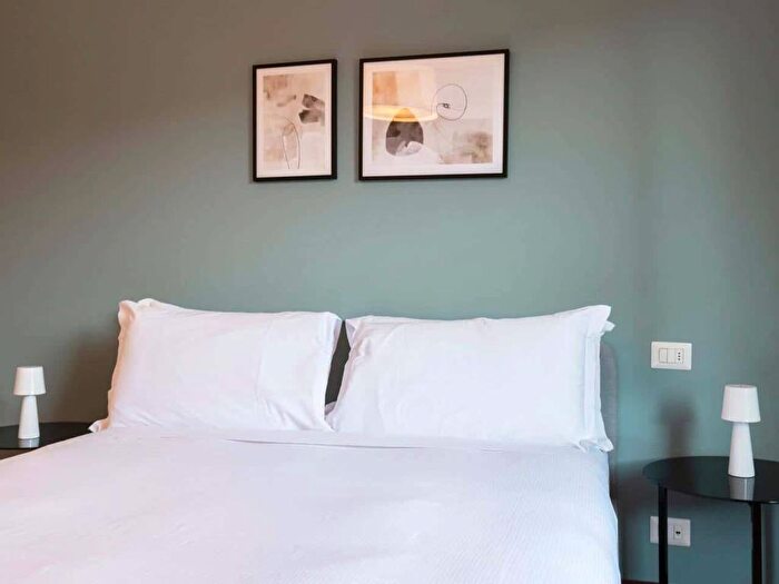 Appartamento bilocale in affitto in Via Tavazzano, Certosa, Milano