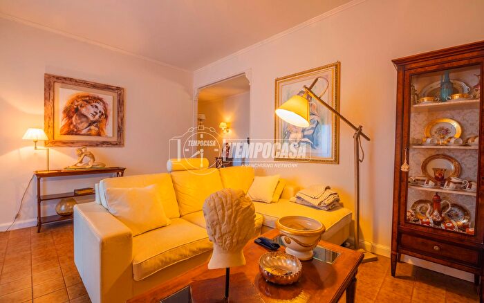 Appartamento con 5 locali in vendita in Via Tolentino, Potenza Picena