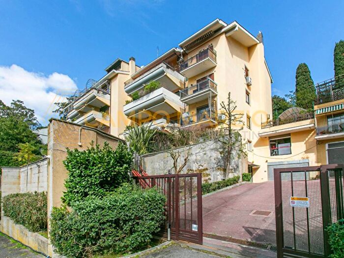 Appartamento con 5 locali in affitto in Via dei Colli della Farnesina, Camilluccia Farnesina, Roma