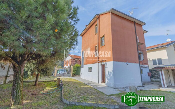 Case in Vendita e in Affitto - 3