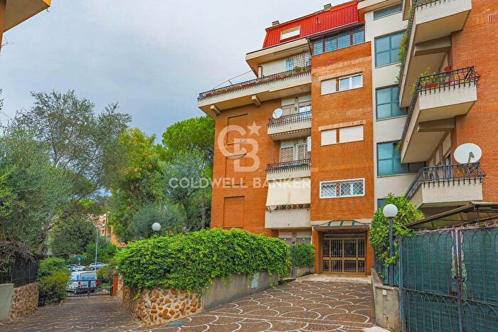 Appartamento trilocale in affitto in Via della Balduina, Roma