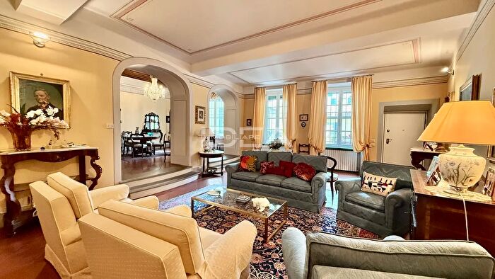 Appartamento quadrilocale in vendita in Via Streghi, Lucca