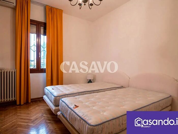 Casa con 10 locali in vendita in Via Piave, Venezia