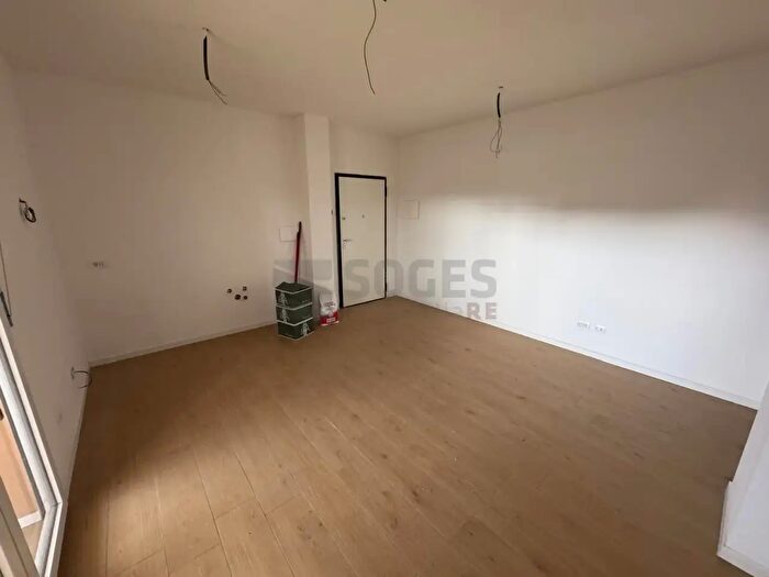 Appartamento trilocale in vendita in Via Enrico Berlinguer, Figline e Incisa Valdarno