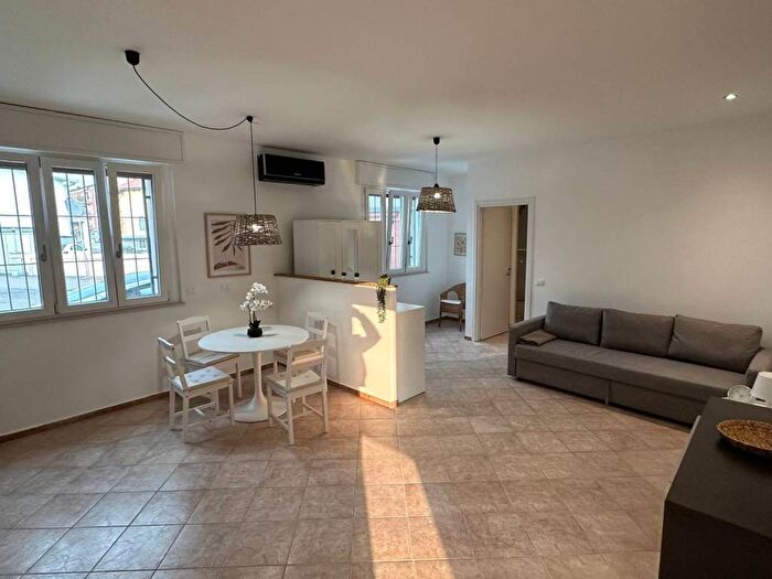 Appartamento monolocale in affitto in Via Piero Gobetti, Semicentro, Vigevano