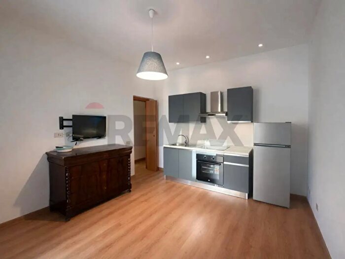 Appartamento bilocale in affitto in Cortile Primo Carbone, Palermo