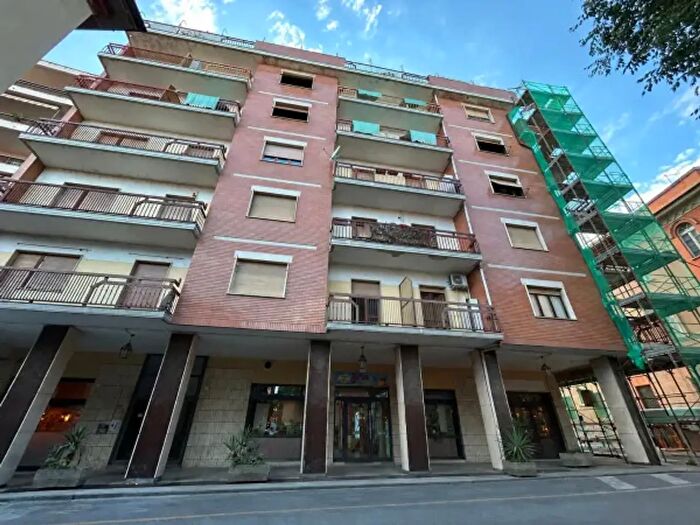 Appartamento trilocale in vendita in Via Don Giovanni Minzoni, Acqui Terme