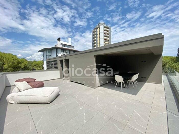 Casa trilocale in affitto in Arco del Grecale, Centro, Lignano Sabbiadoro