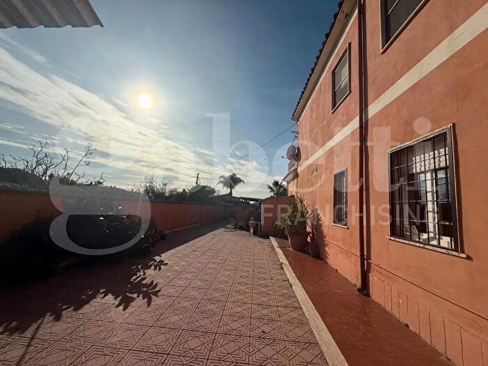 Appartamento quadrilocale in vendita in Via Anticoli Corrado, Nettuno