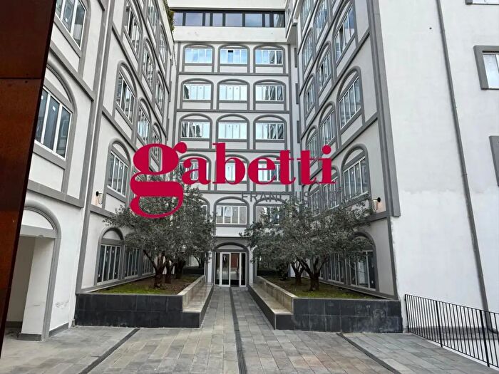 Appartamento trilocale in vendita in Via Vico, Caserta