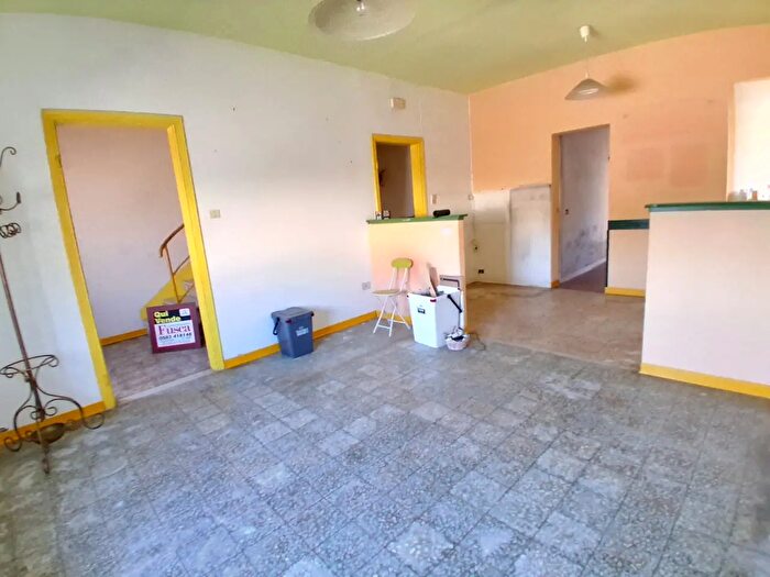 Casa con 6 locali in vendita in Traversa Seconda Via Teresa Bandettini, Lucca