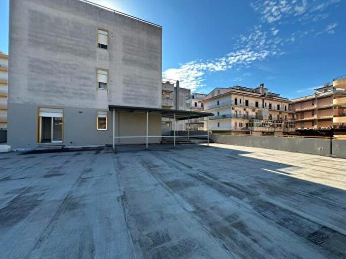 Appartamento con 6 locali in vendita in Via Medaglia dOro Lorenzo Cutugno, Barcellona Pozzo Di Gotto