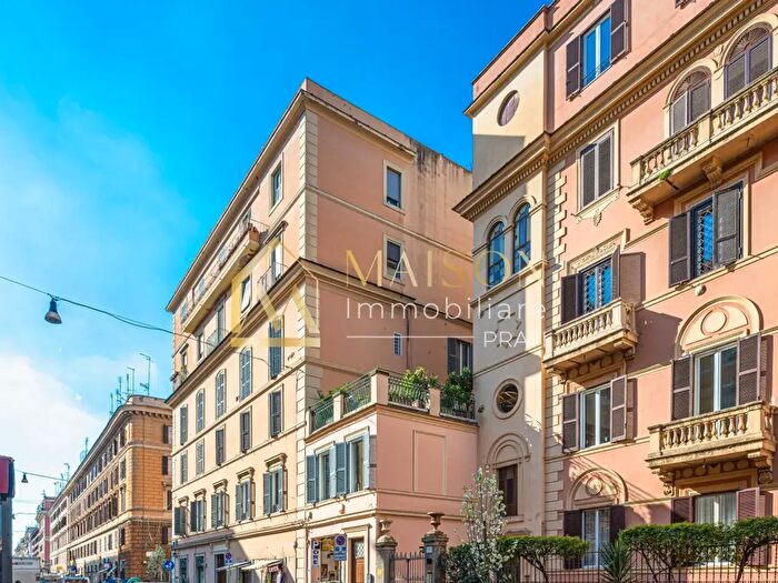 Appartamento bilocale in vendita in Via degli Scipioni, Roma