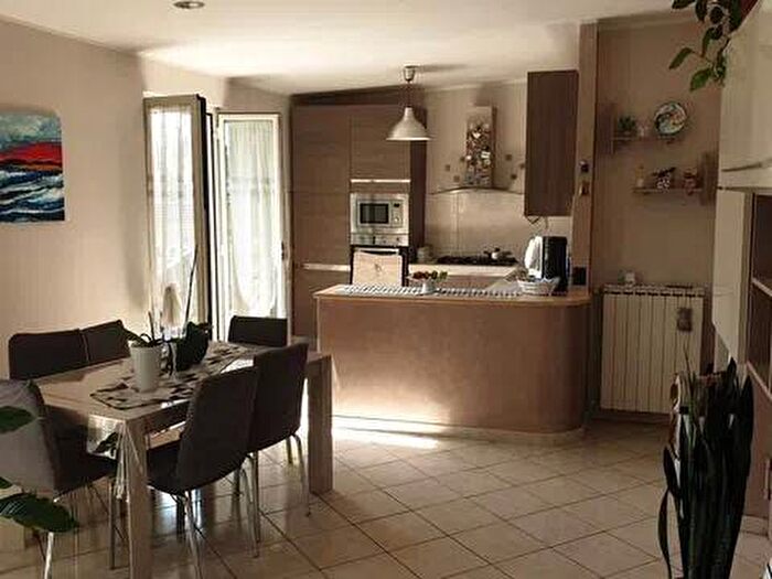 Appartamento quadrilocale in vendita in Centro, Casoria