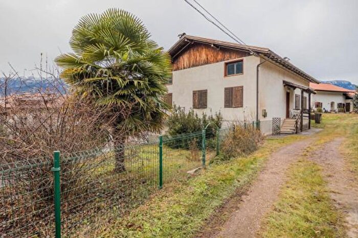 Casa con 6 locali in vendita in Via Molini, Salorno