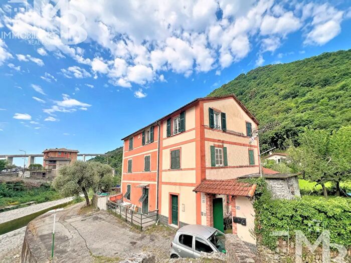 Appartamento con 6 locali in vendita in Via Ponti Romani, Recco