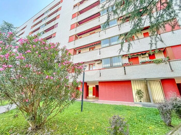Appartamento trilocale in vendita in Via Mazzini, Cusano Milanino