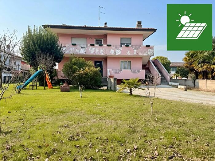 Appartamento con 5 locali in vendita in Via Fornaci B, Palazzolo Dello Stella