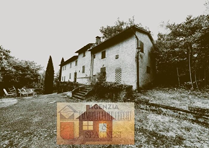 Casa con 10 locali in vendita in Via Capezzana Carmignano, Carmignano