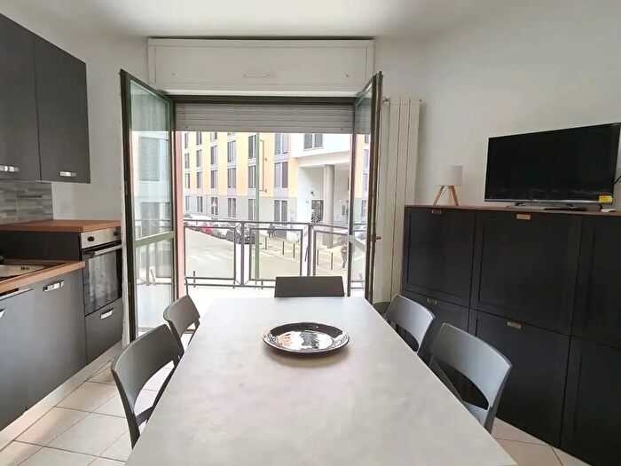 Appartamento con 5 locali in affitto in Via Perosa, Torino