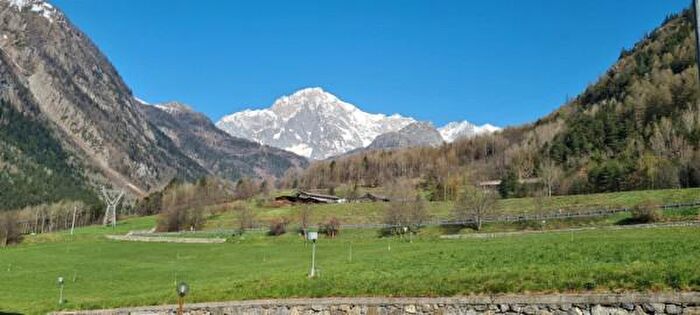 Appartamento quadrilocale in vendita in Route Chenoz, Pre Saint Didier