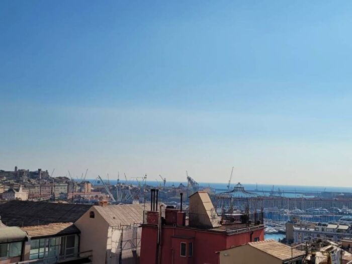Appartamento con 5 locali in affitto in Via Balbi, Principe, Genova