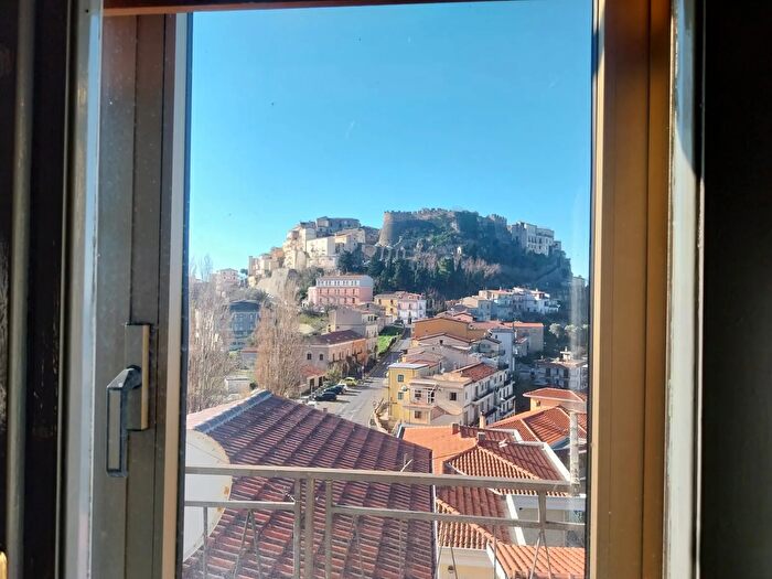 Appartamento trilocale in vendita in Belvedere Marittimo