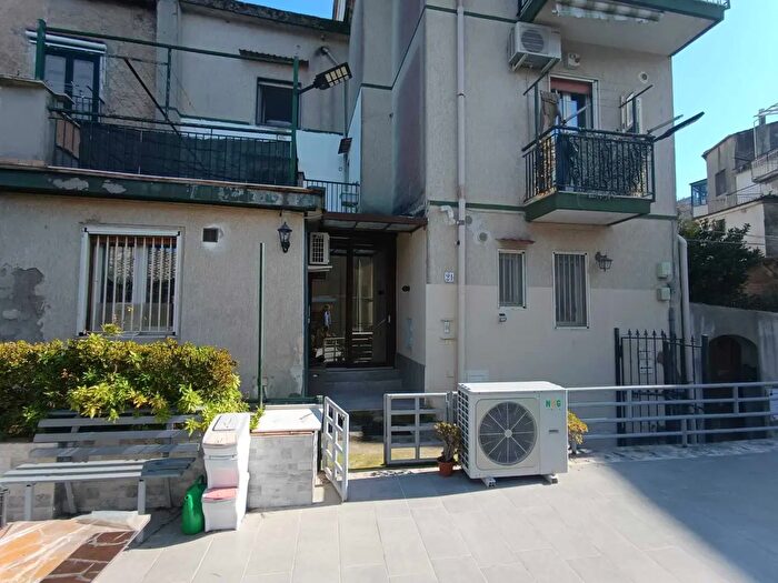 Casa con 6 locali in vendita in Via Adolfo Casaburi, Cava De Tirreni