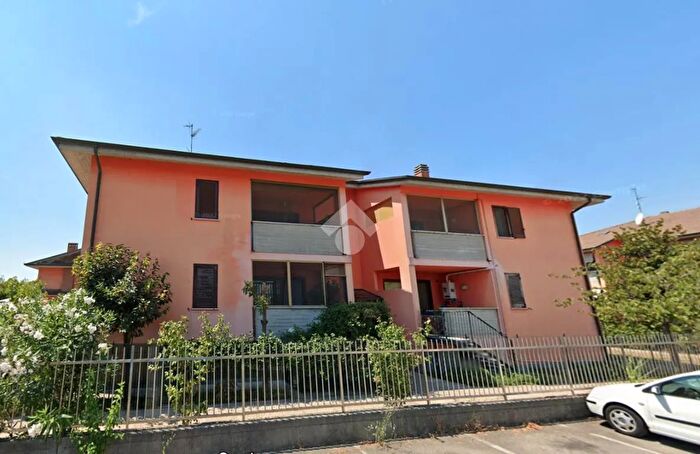 Appartamento quadrilocale in vendita in Via Giuseppe di Vittorio, Casorate Primo