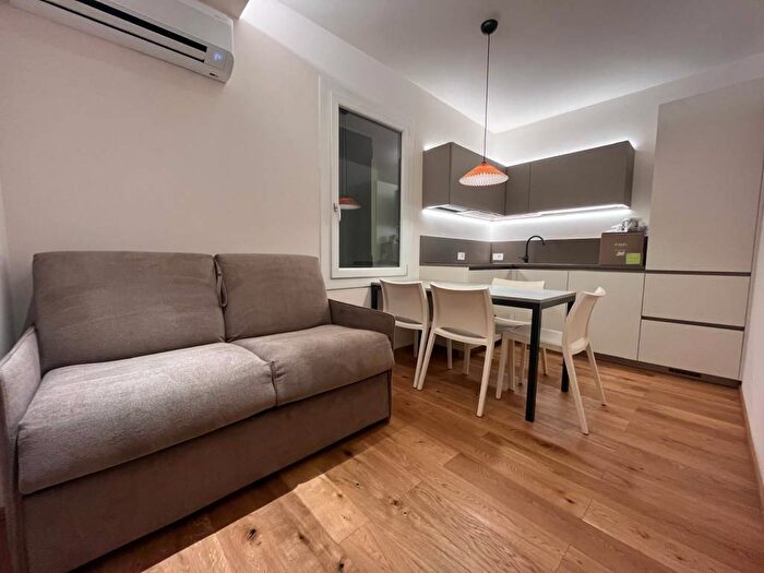 Appartamento bilocale in affitto in Via Roma, Centro, Erbezzo