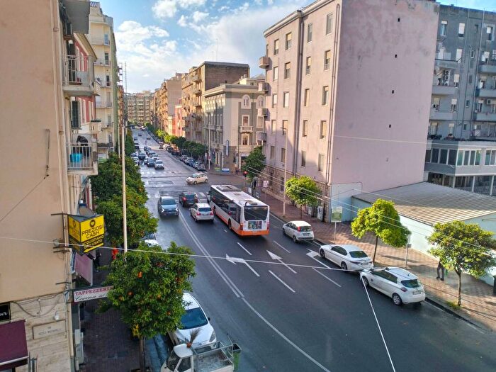 Appartamento quadrilocale in affitto in Via Francesco Petrarca, San Benedetto, Cagliari