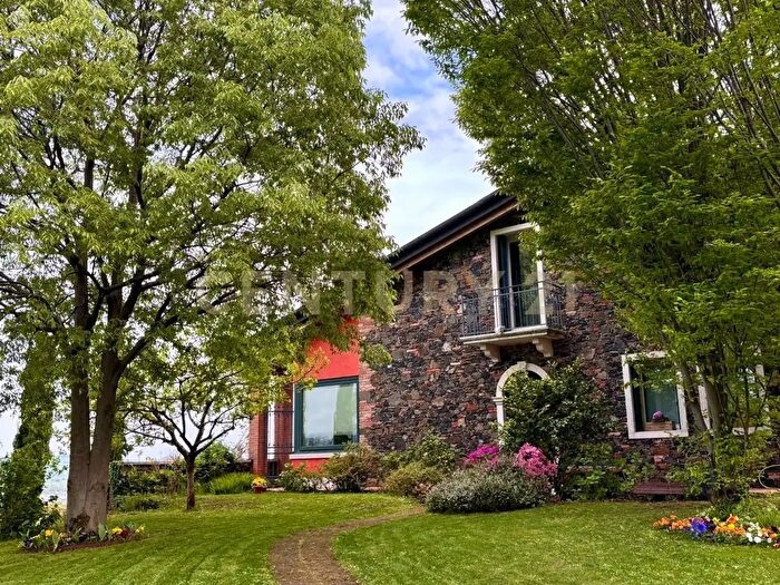 Casa con 15 locali in vendita in Via Costa Snc, Arzignano