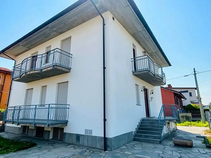 Appartamento con 5 locali in vendita in Alba