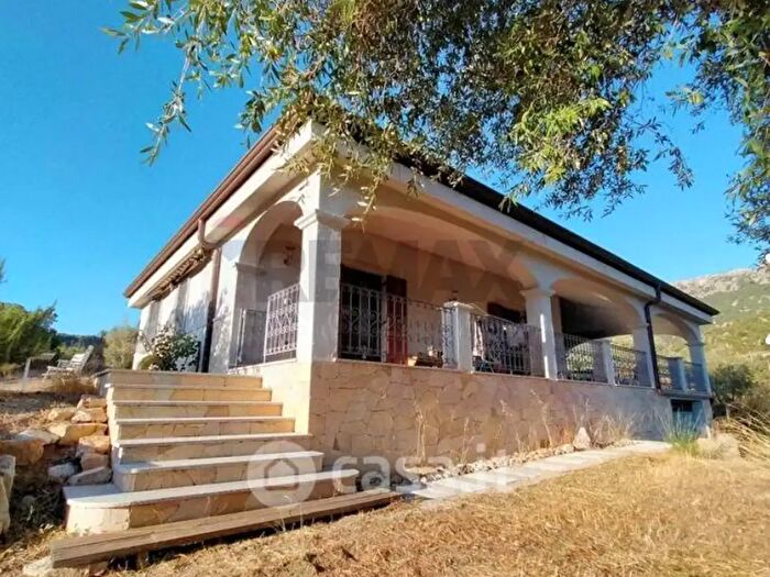 Casa quadrilocale in vendita in Localita Sa Pira Sn, Dorgali