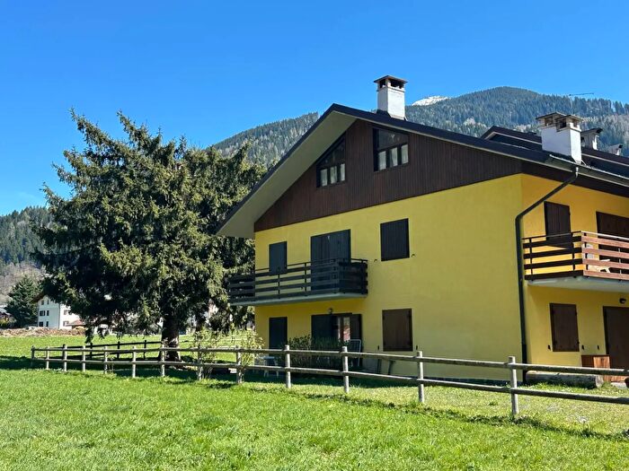 Appartamento bilocale in vendita in Via al Sarca, Pinzolo