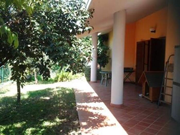 Casa con 6 locali in vendita in San Giustino
