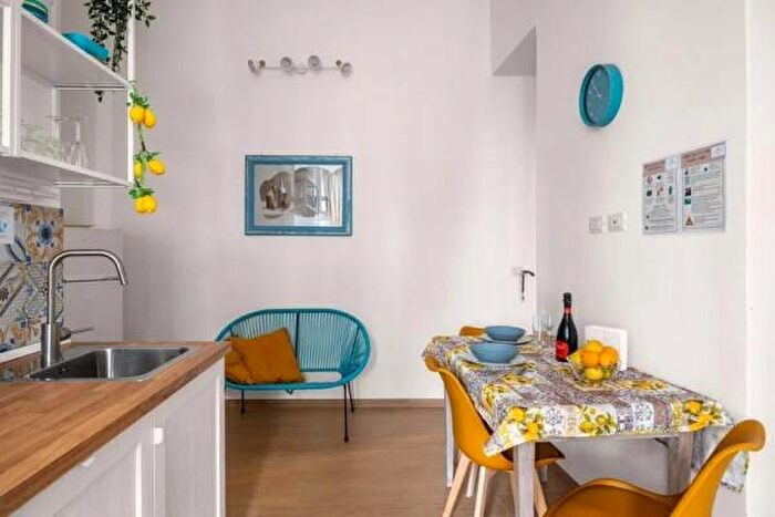 Appartamento trilocale in vendita in Via Brigata Aosta, Palermo