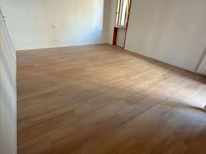 Appartamento con 5 locali in vendita in Piacenza