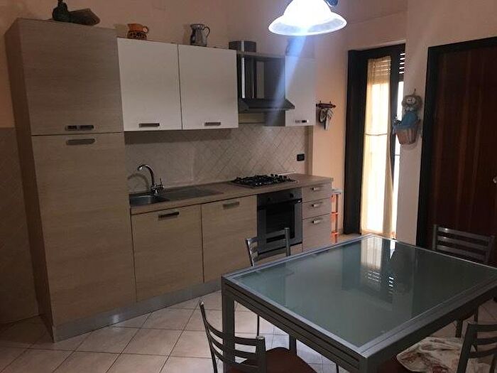Appartamento quadrilocale in vendita in Via Rosario Gagliardi, Siracusa