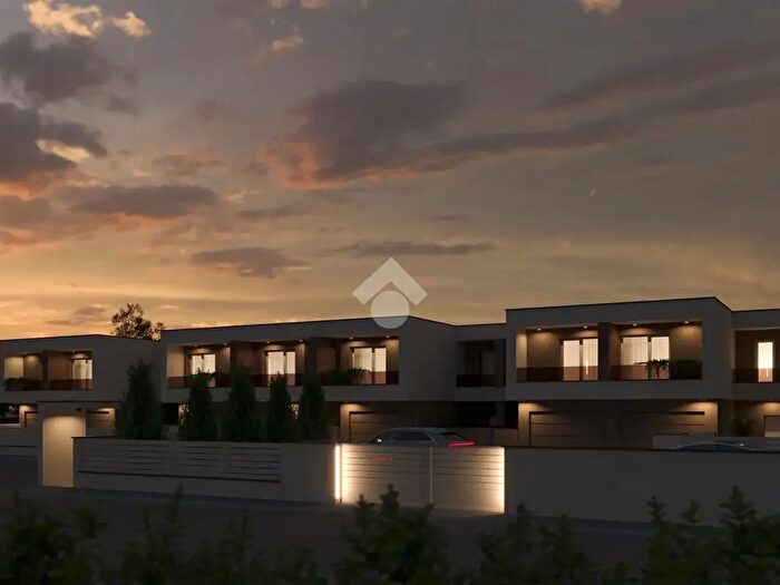 Casa con 5 locali in vendita in Via Risorgimento, Zola Predosa