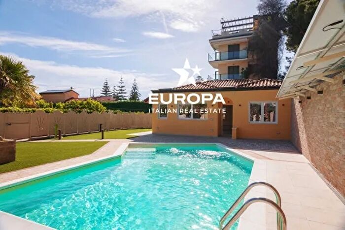 Casa quadrilocale in vendita in Corso Felice Cavallotti, Sanremo