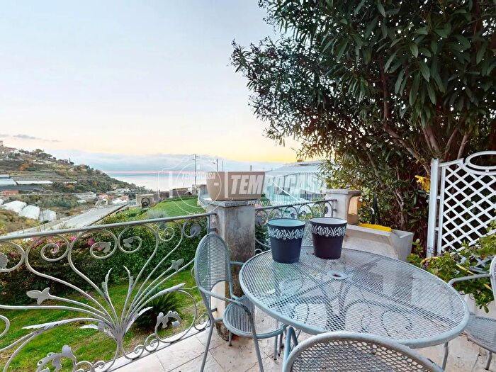 Casa quadrilocale in vendita in Sanremo