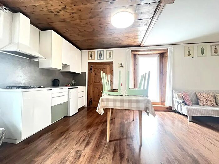 Appartamento bilocale in vendita in Via Roma, Sondalo