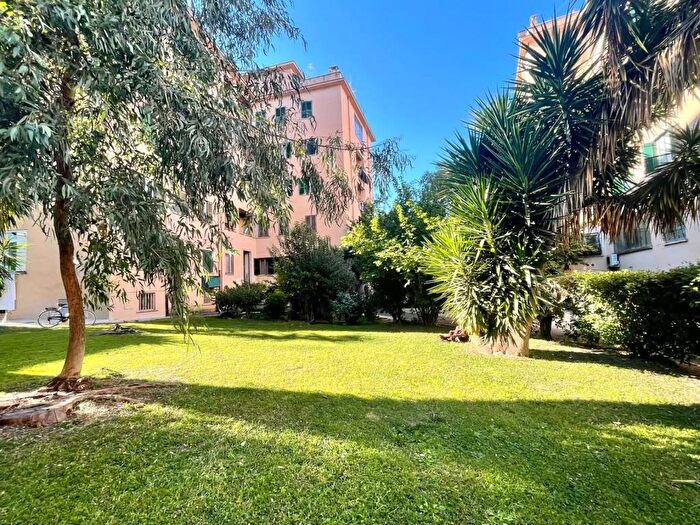 Appartamento con 6 locali in affitto in Piazza Oderico da Pordenone, Garbatella, Roma