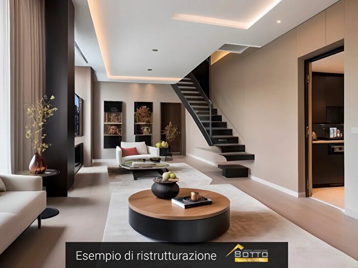 Appartamento trilocale in vendita in Via Paolo Zaccheo, Cannobio