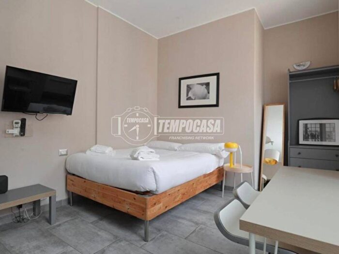 Appartamento monolocale in affitto in Via Giovanni Battista Sammartini, Centrale, Milano