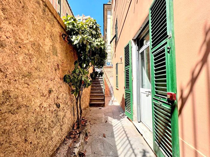 Appartamento bilocale in affitto in Via Felice Romani, Manin, Genova